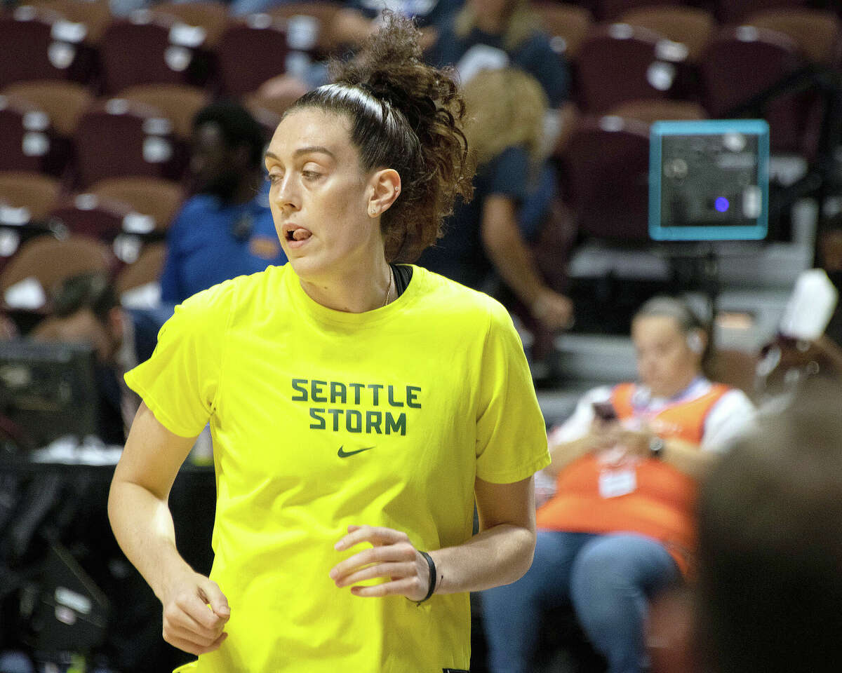 Breanna Stewart is joining the New York Liberty this year. Stewart is shown warming up prior to the WNBA game between the Seattle Storm and Connecticut Sun on July 28, 2022, at Mohegan Sun arena. (Joyce Bassett / Special to the Times Union)