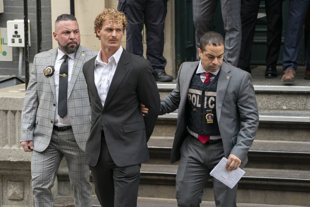 Daniel Penny is escorted from the 5th Pct.  Friday, May, 12, 2023  in Manhattan, New York. (Barry Williams for New York Daily News)