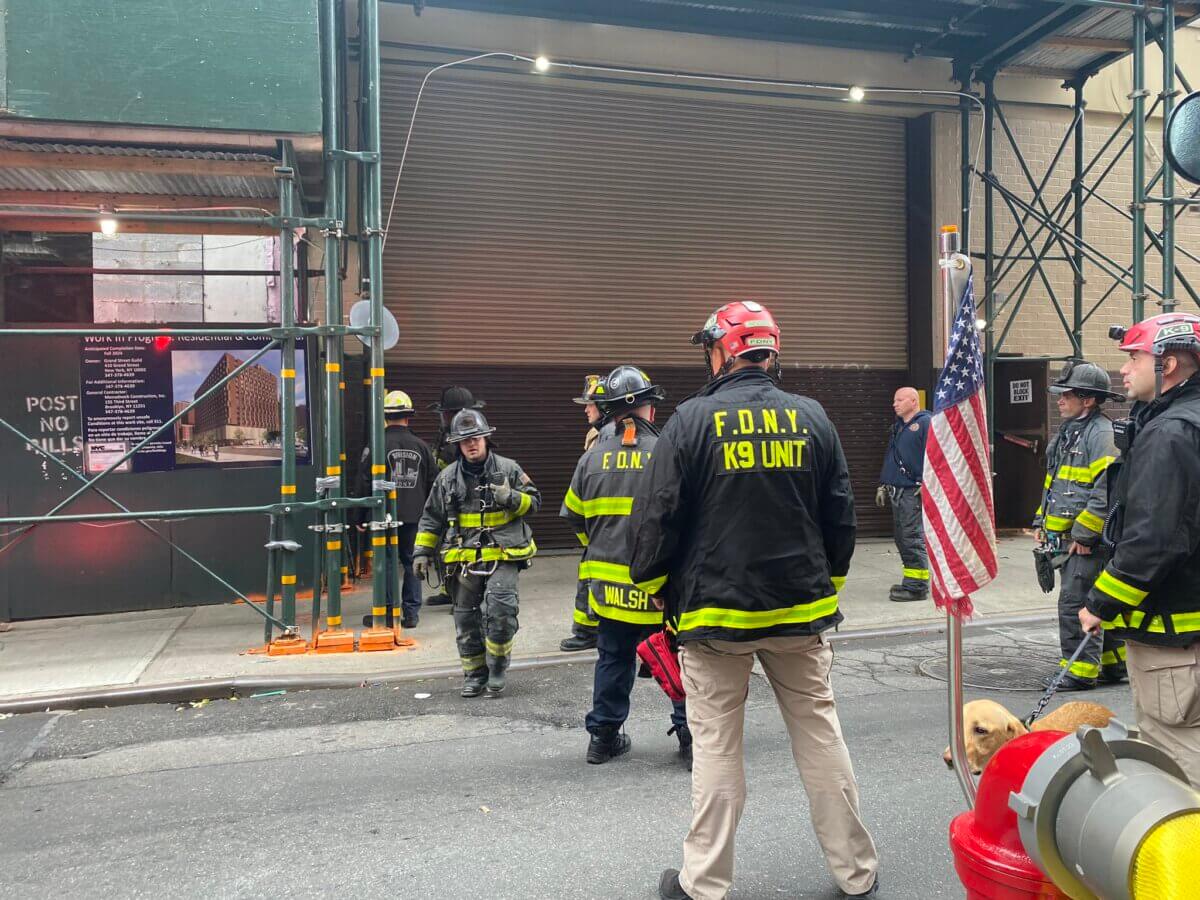 Lower East Side construction worker falls, gets wedged between two buildings: FDNY