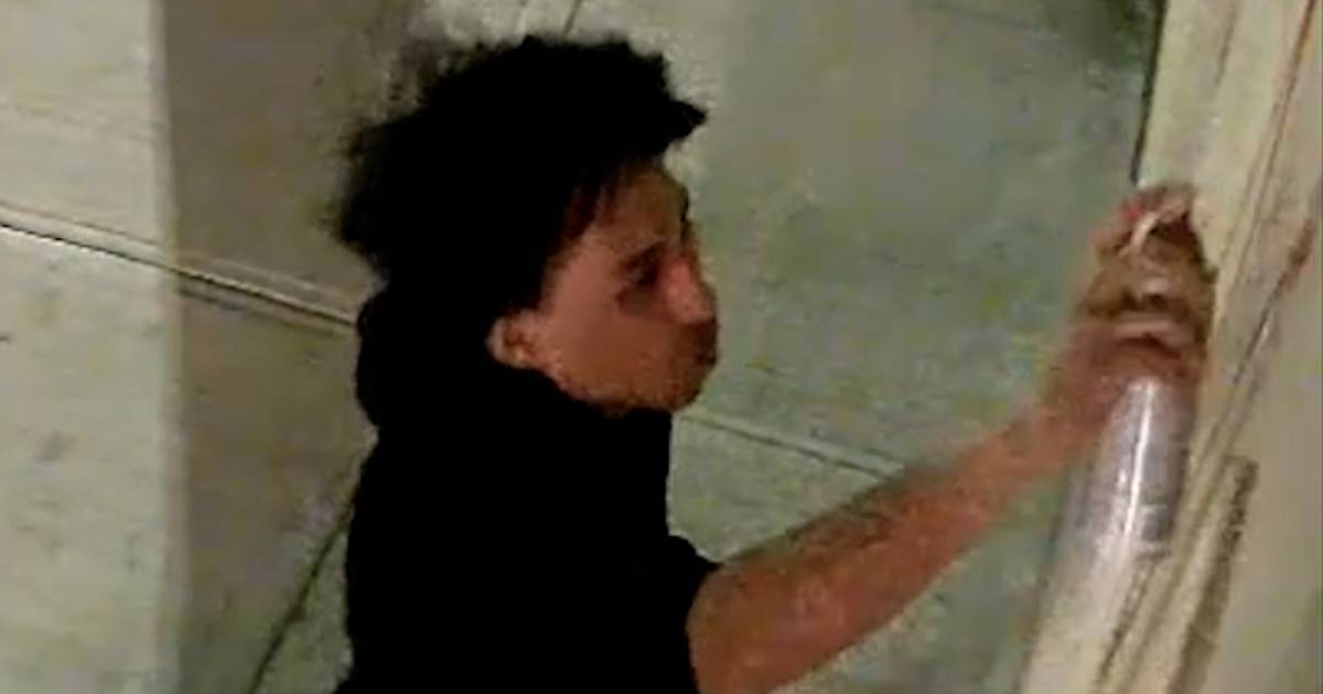 Hate-filled wall scrawler vandalizes Brooklyn synagogues: NYPD