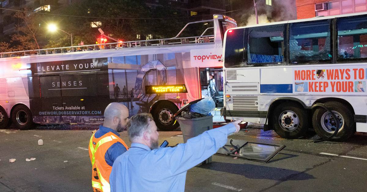 18 injured, dozens more seek medical evaluation after NYC bus crash