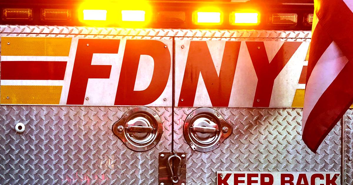 Five injured, one critically, in NYC apartment fire