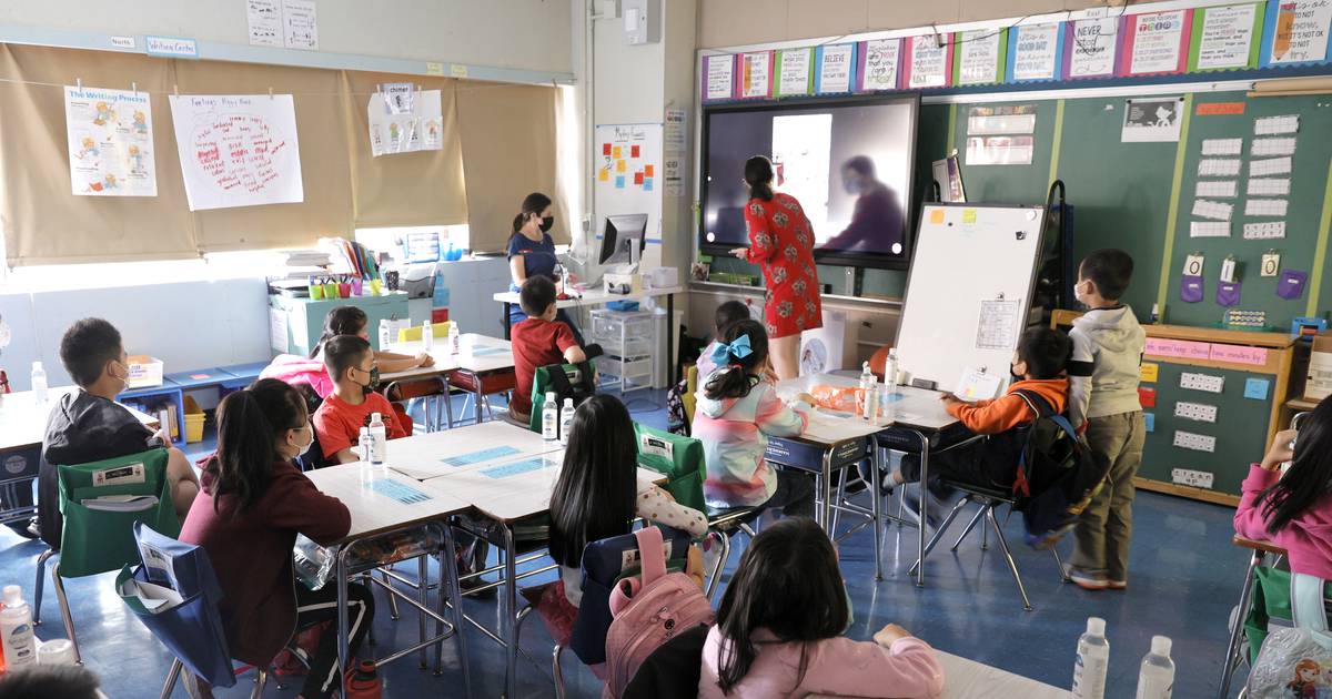 NYC could see $1.6B price tag for thousands of new teachers