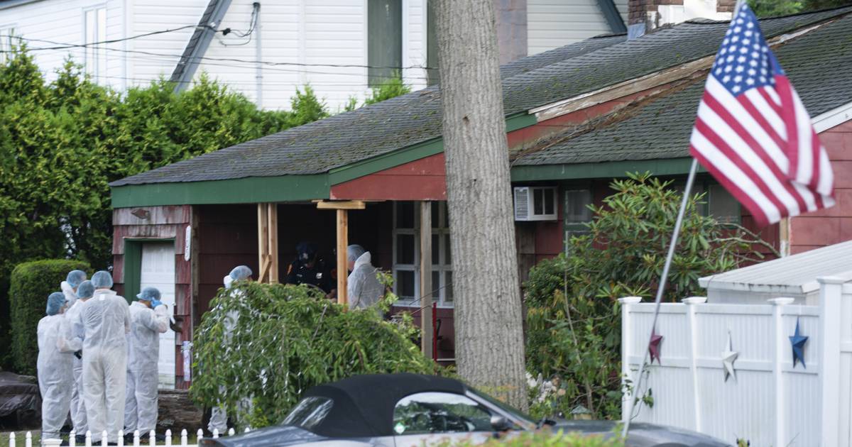 Neighbors stunned that Rex Heuermann is suspect in Gilgo Beach serial murders