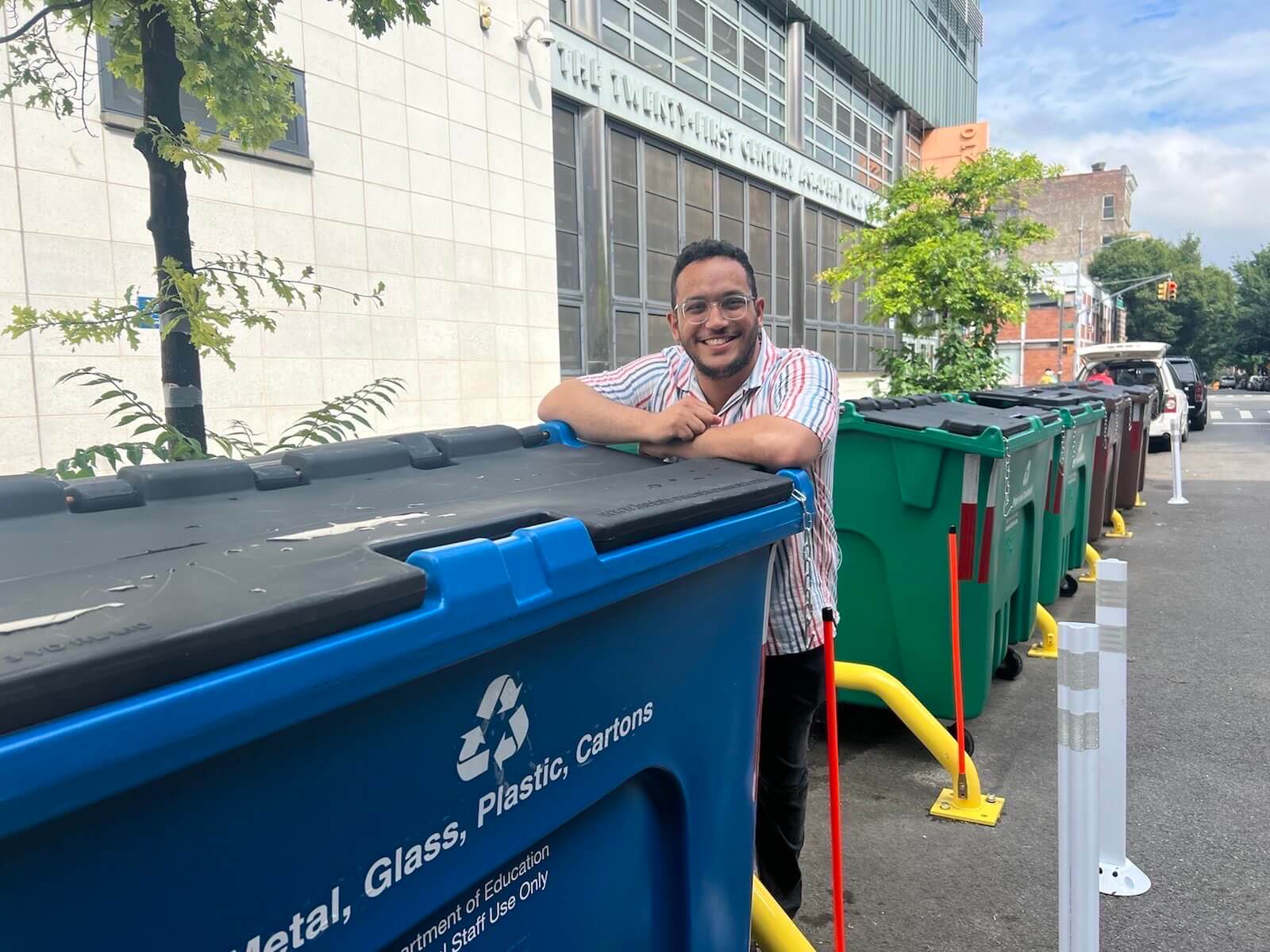 West Harlem schools receive rat-proof trash containers in effort to expel rodents