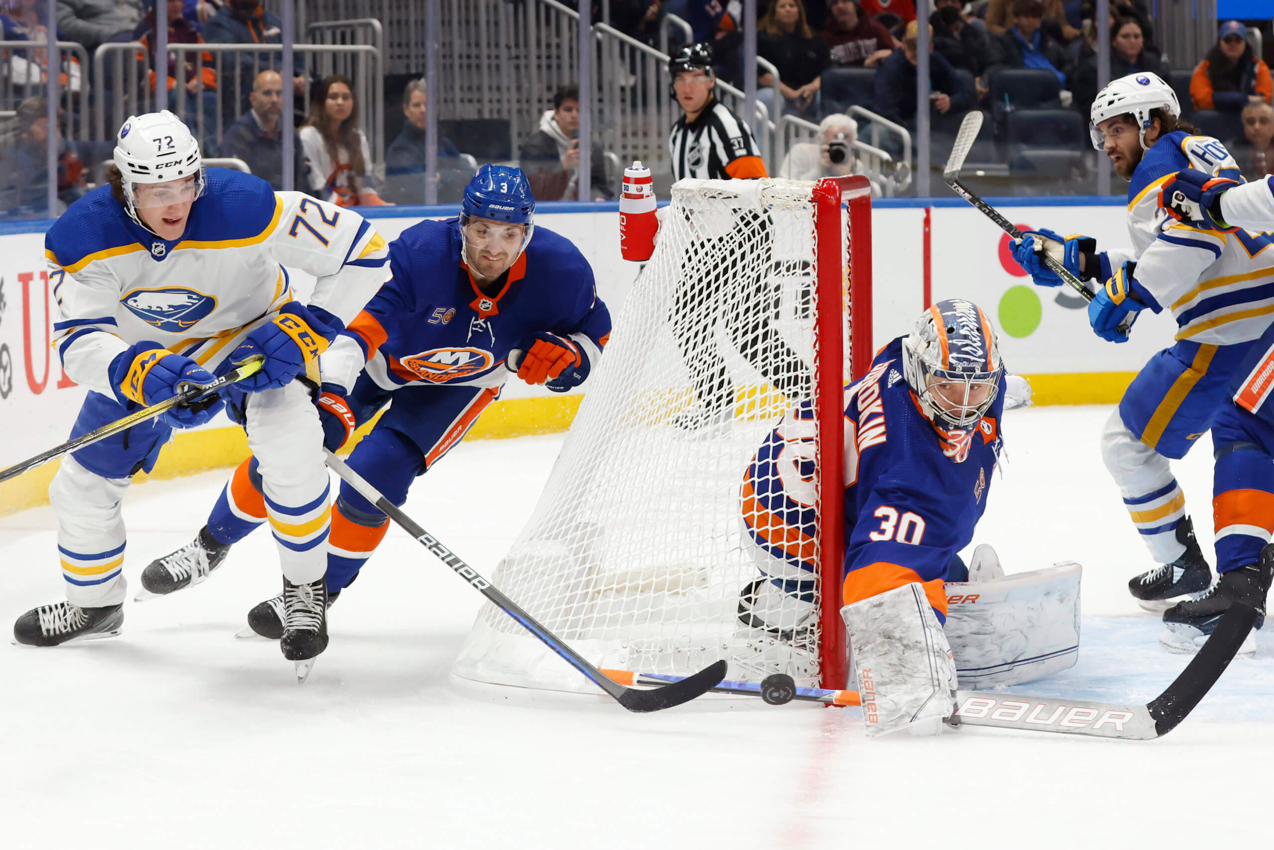 Islanders Sabres