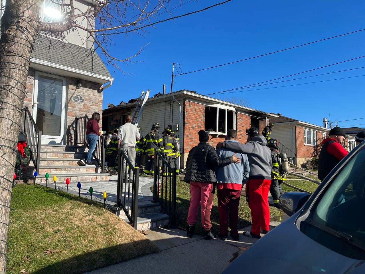 FDNY responds to house fire in Graniteville