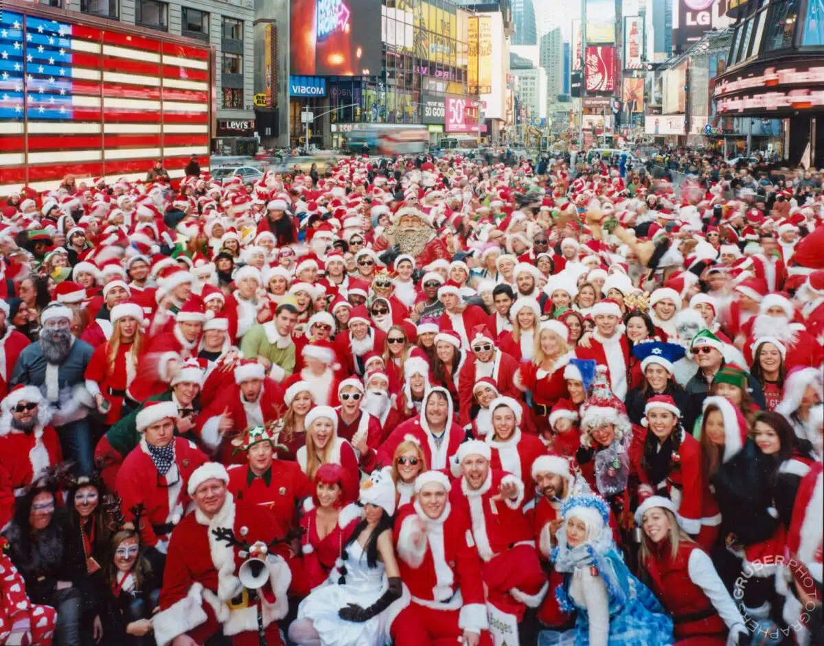 SantaCon will kick off at 10 a.m. on Saturday, Dec. 9.