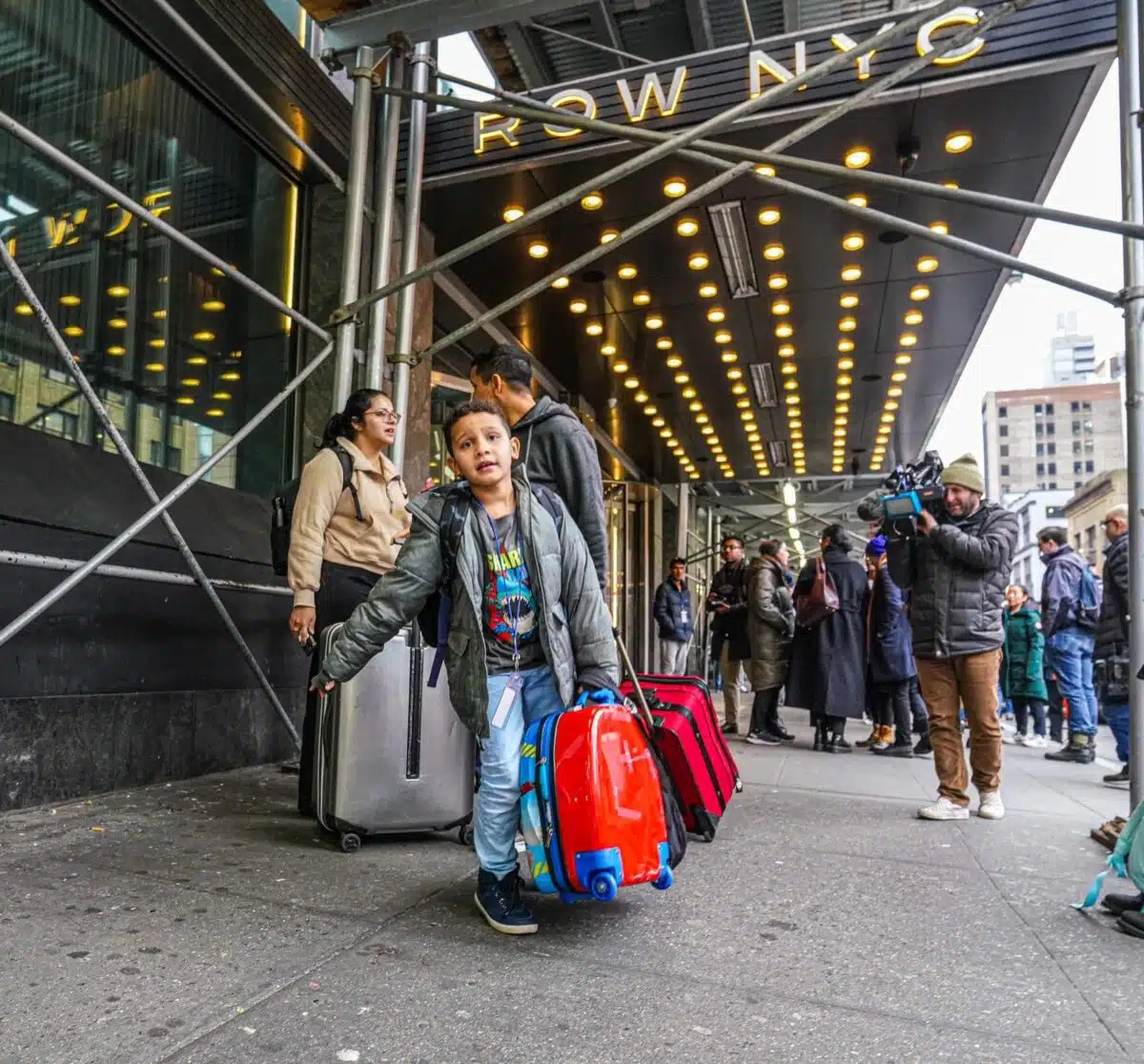 Migrant families evicted from Manhattan hotel