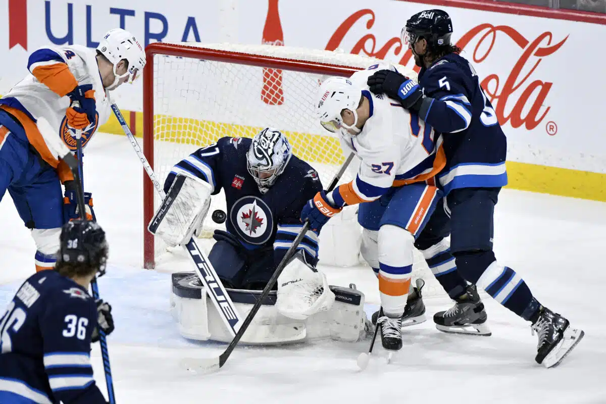 Islanders Jets