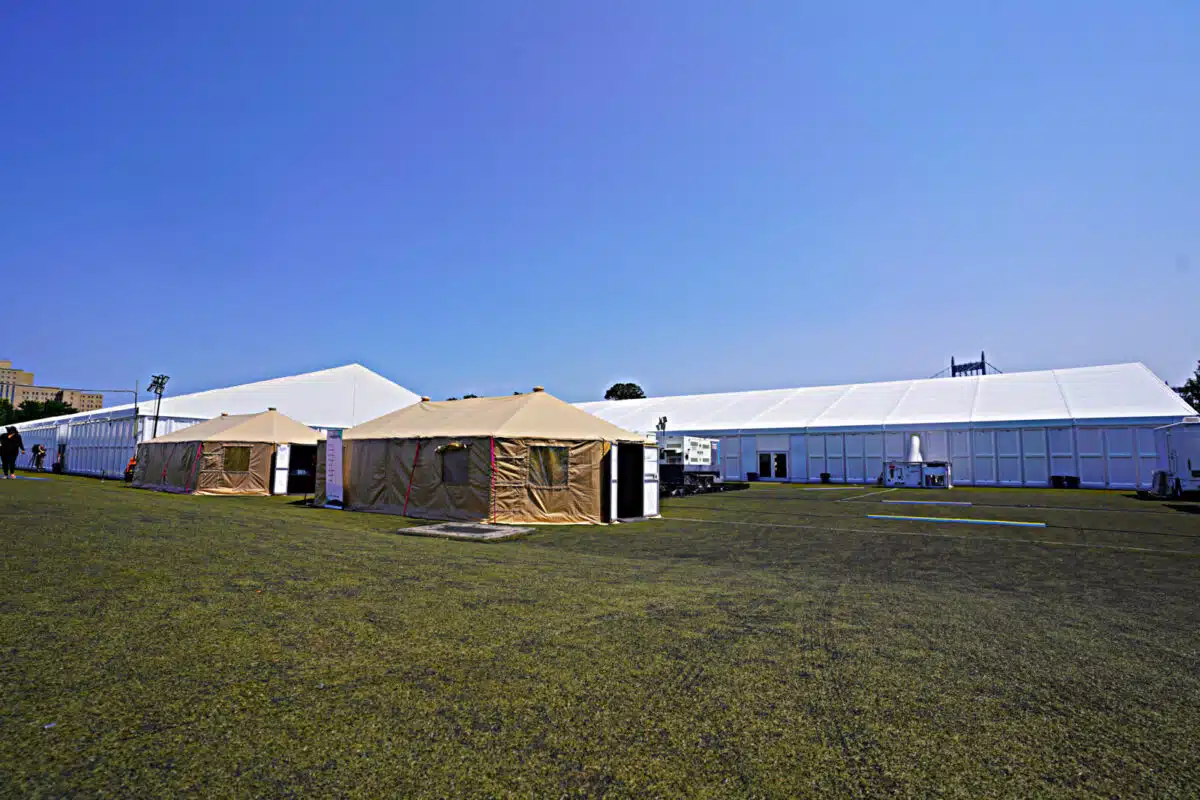 Migrant shelter on Randall's Island