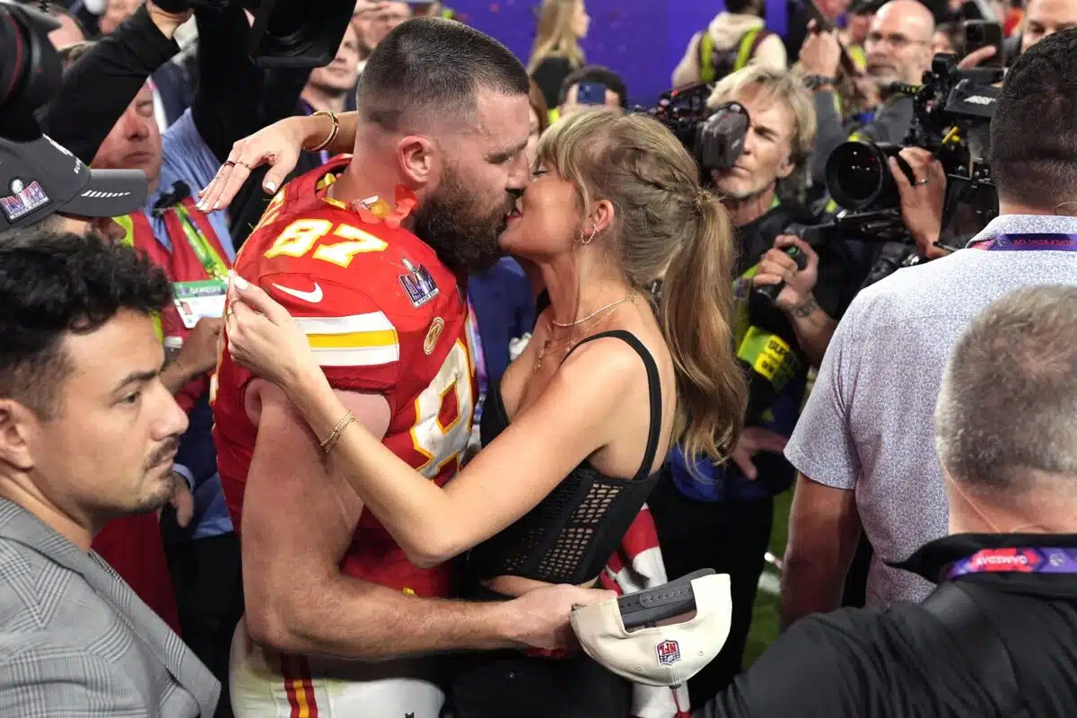 Travis Kelce Taylor Swift Chiefs Super Bowl LVIII