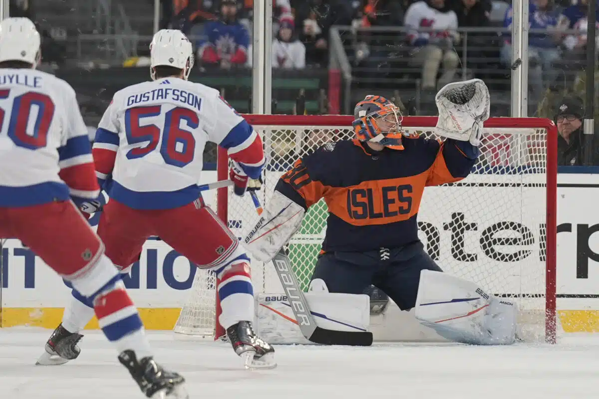 Islanders Rangers Stadium Series