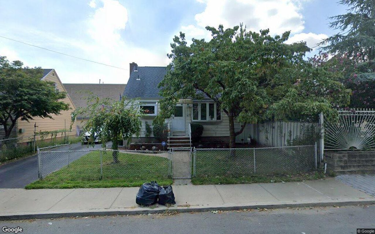 112 Steuben Street, Staten Island, NY