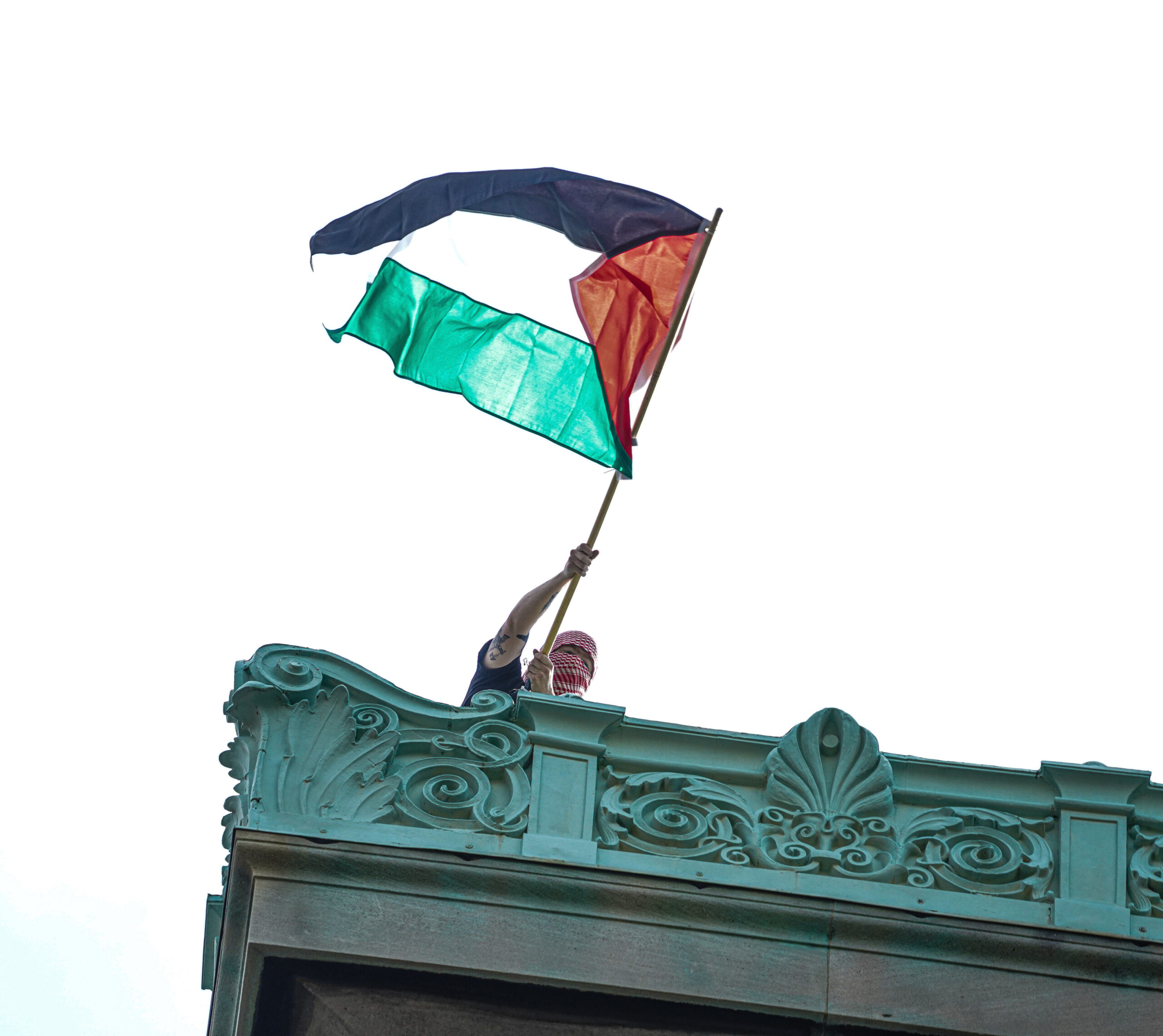 Madness at Columbia University: Pro-Palestine protesters storm and seize campus building as chaos intensifies